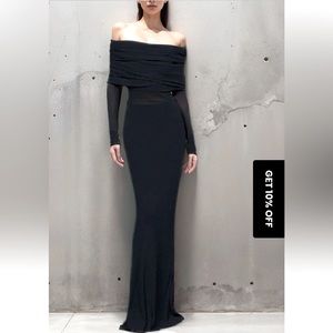 Super Sexy Overfold Off-Shoulder Mesh Long Sleeve black Long Dress. NWT.